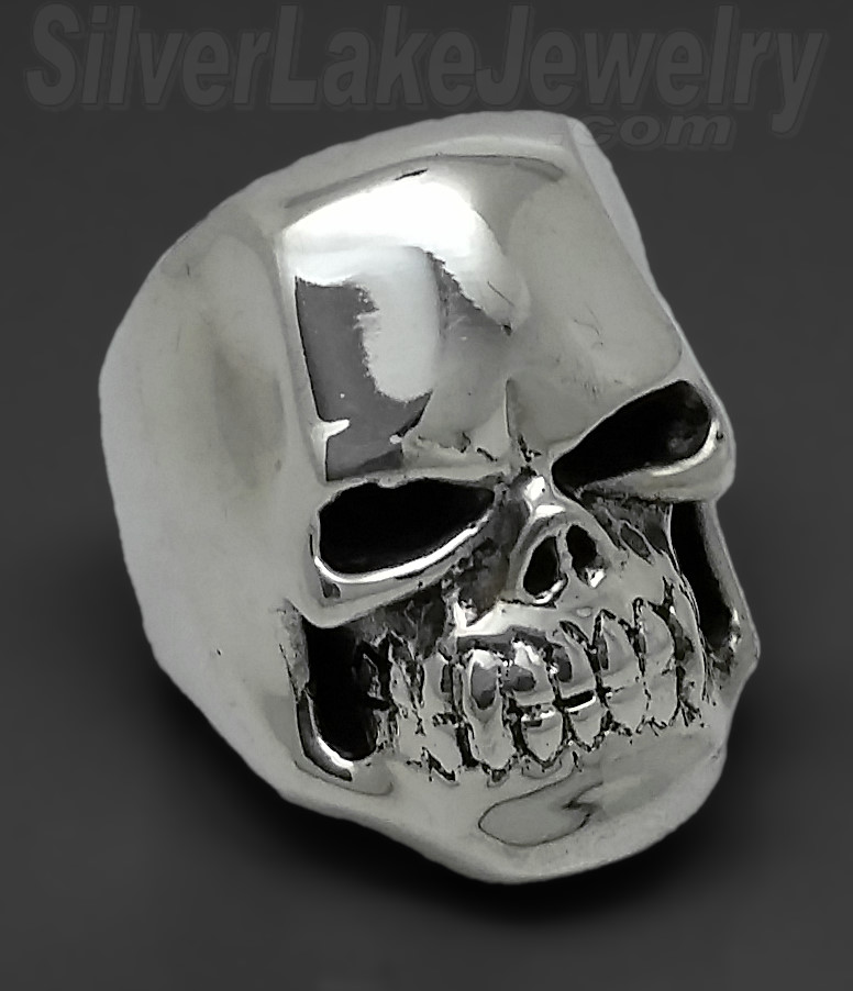 Sterling Silver Skull Ring sz 9 - Click Image to Close